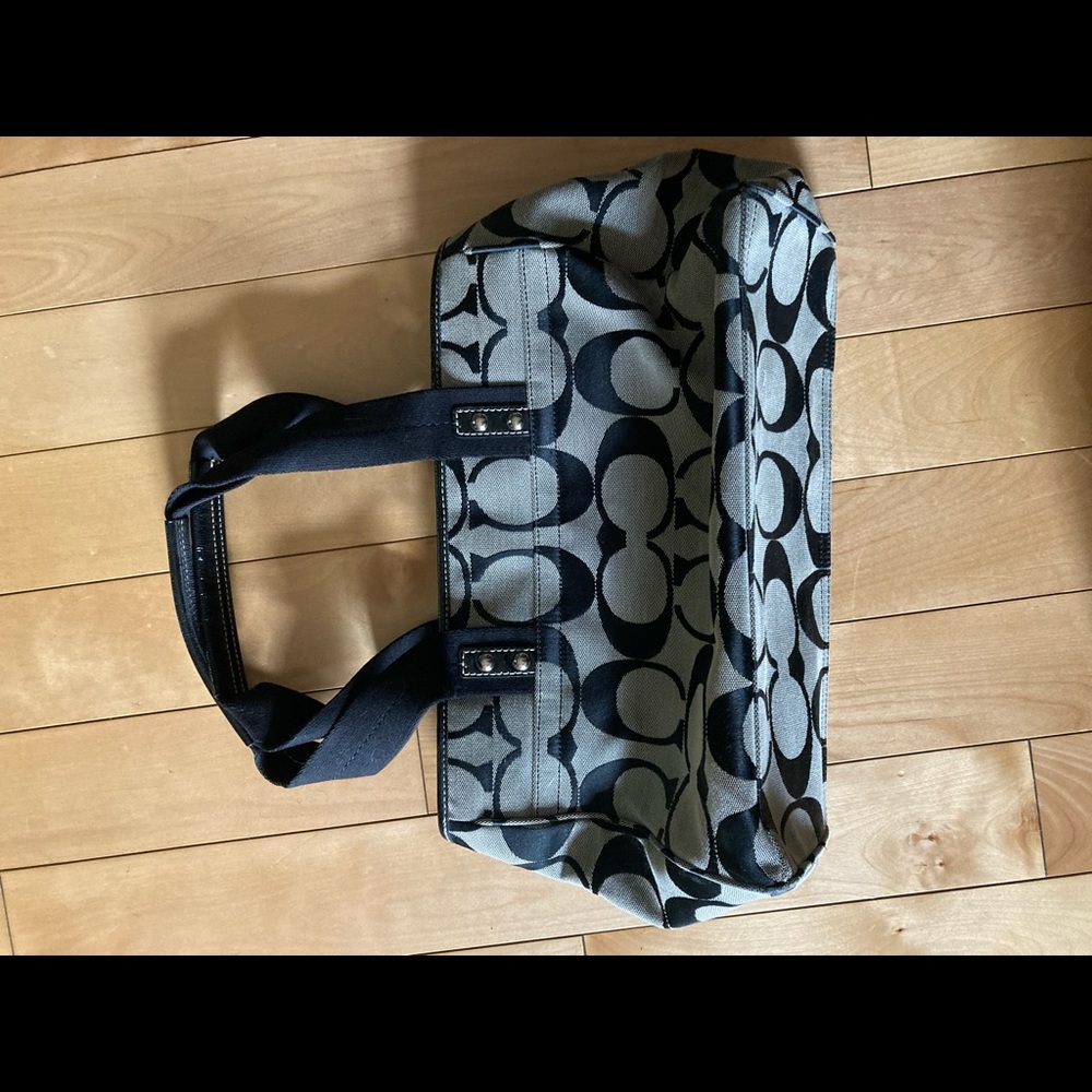 Coach bag - Picture 2 of 3